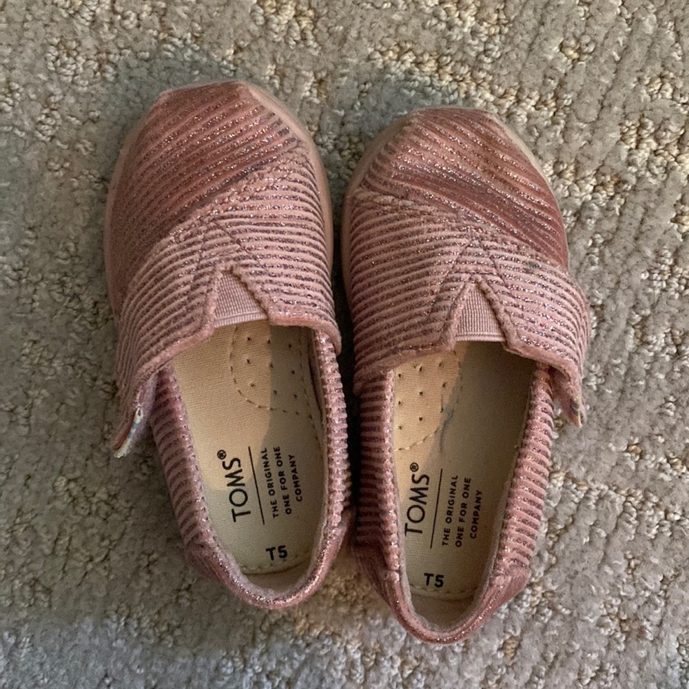 Toms shoes